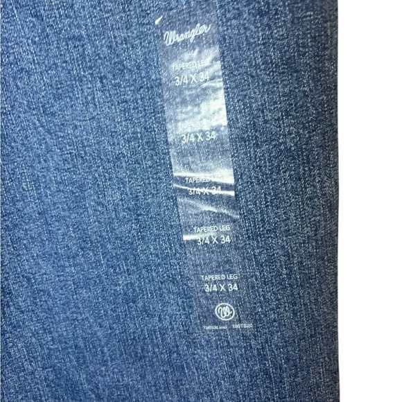 NEW Wrangler Women’s Cowboy Cut High Rise Jeans – Size 3/4 x 34 - Picture 4 of 7